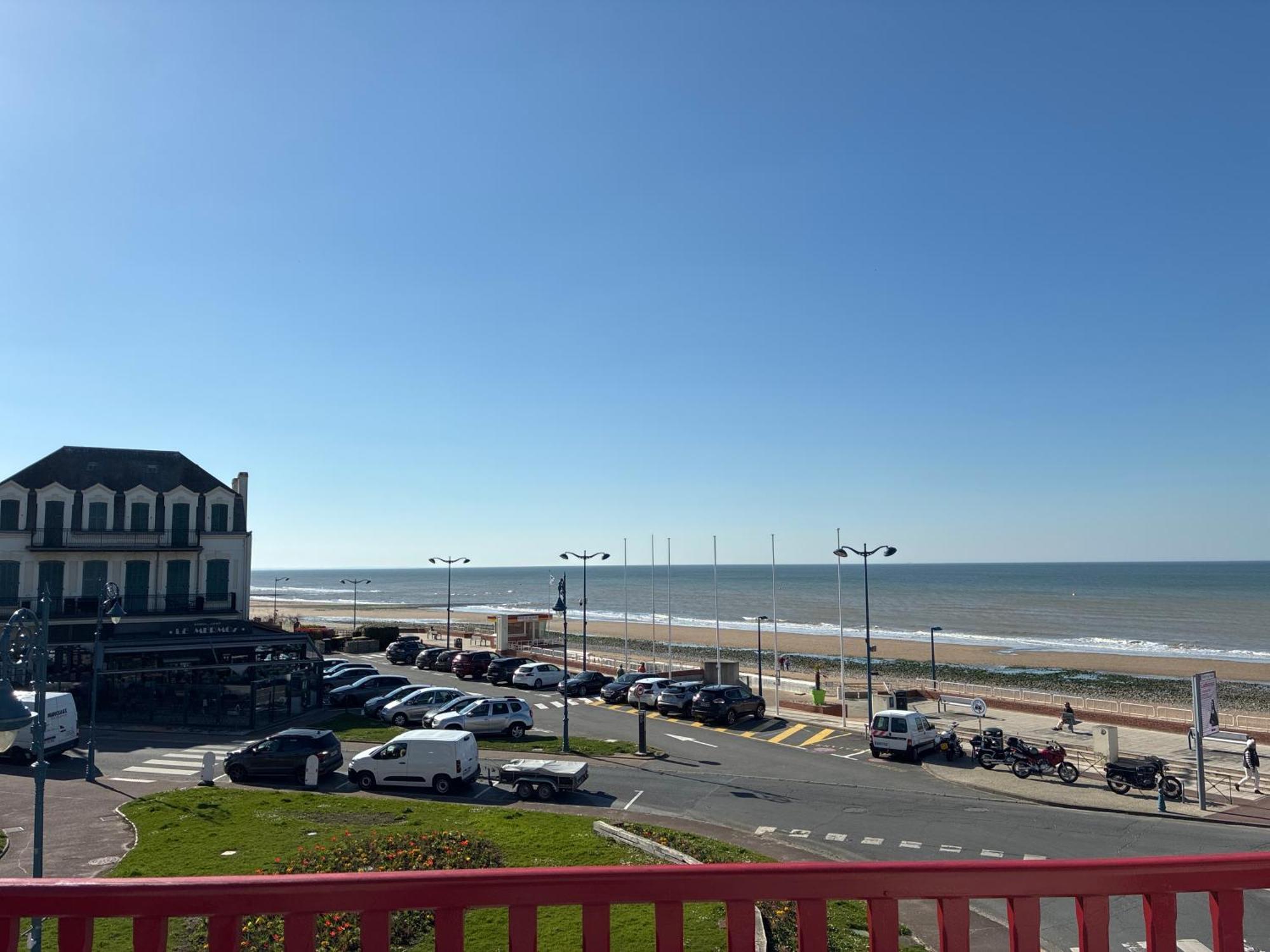 Hotel Outre-Mer - Villa Le Couchant Villers-sur-Mer Exterior foto