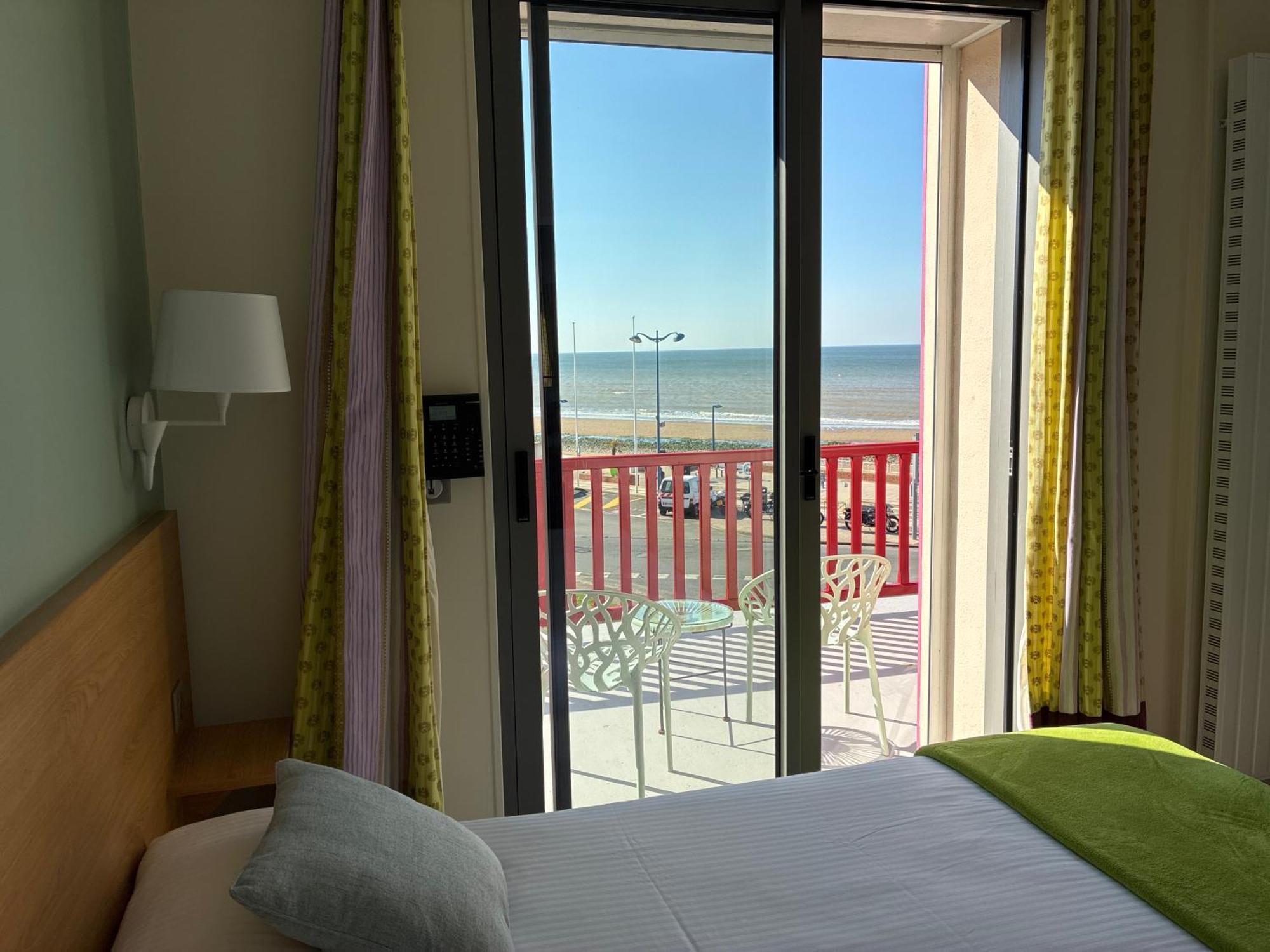 Hotel Outre-Mer - Villa Le Couchant Villers-sur-Mer Exterior foto