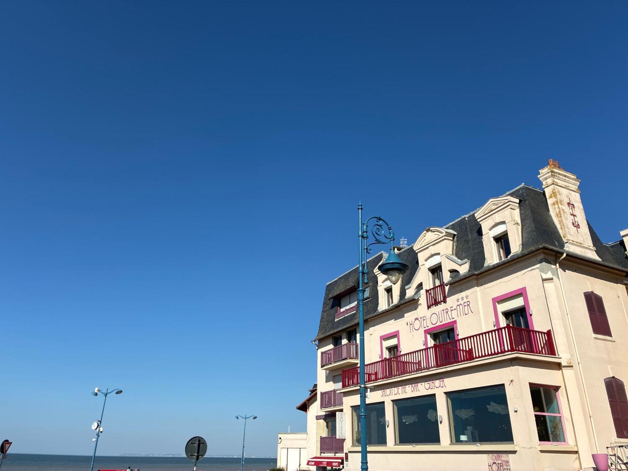 Hotel Outre-Mer - Villa Le Couchant Villers-sur-Mer Exterior foto